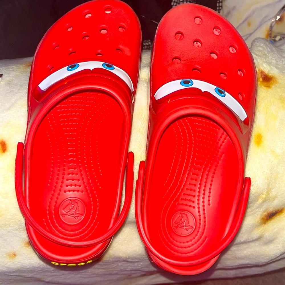 Lightning McQueen crocs, size 8 men’s size 10 woman’s brand new never worn